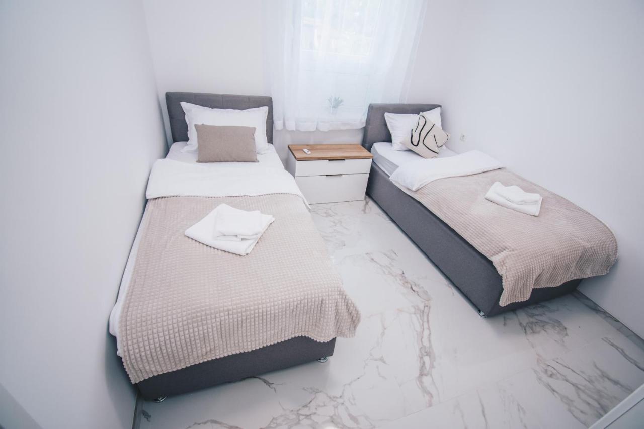 L Apartment Maribor Bagian luar foto