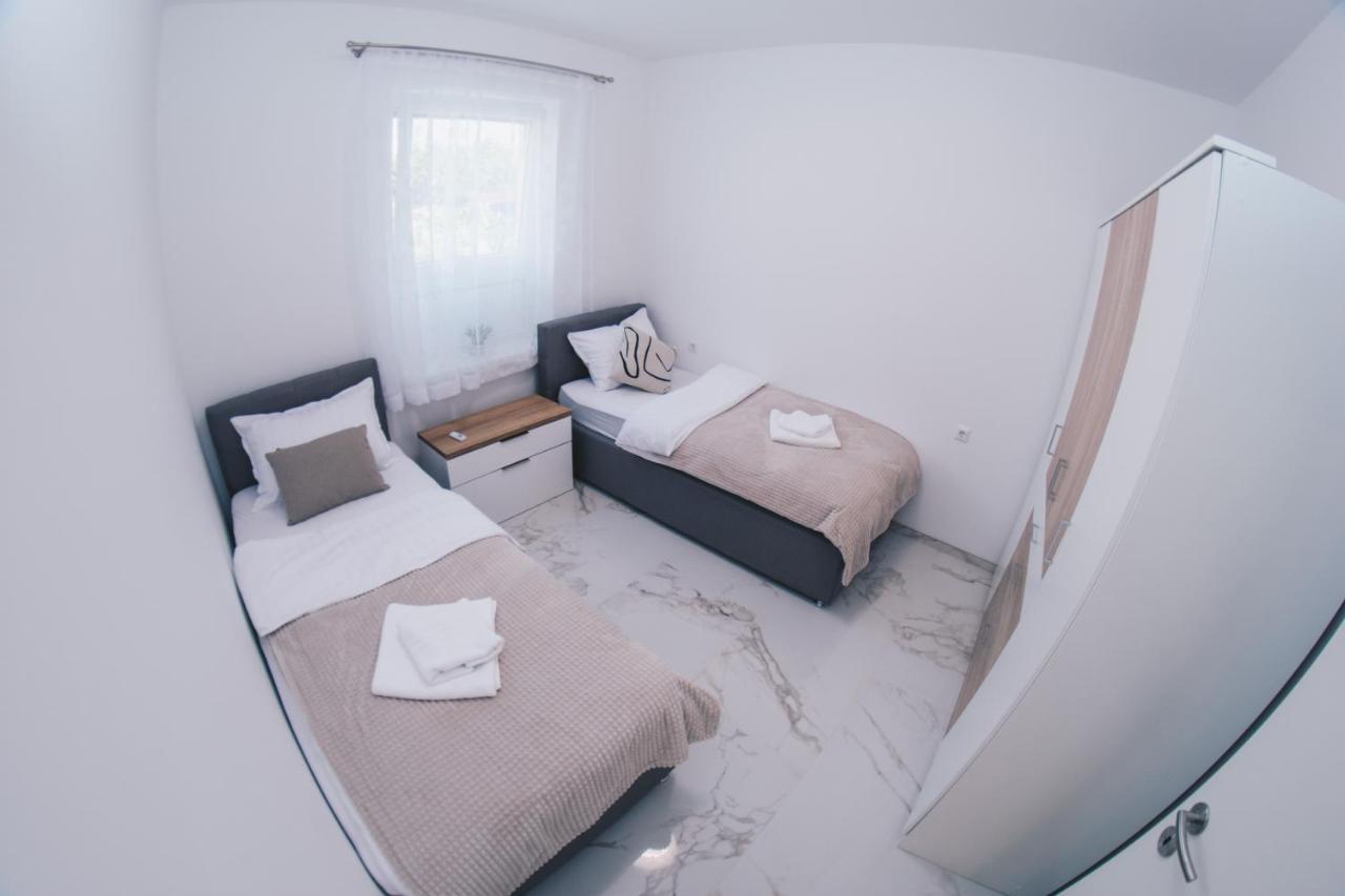 L Apartment Maribor Bagian luar foto